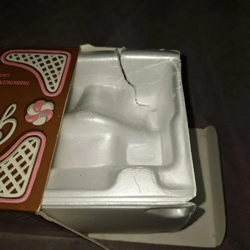 Avon Candy Cane & Holly 2 Bayberry Fragrance Taper Candles & Gingerbread House